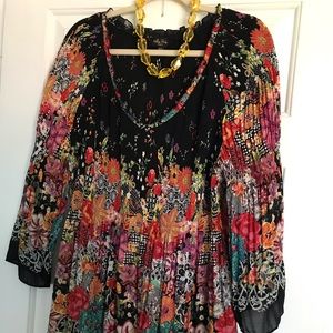 Women’s plus size baby doll style top